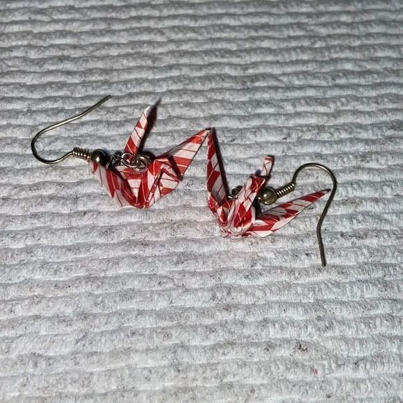 Japanese origami paper crane earrings - Picture 2 of 3